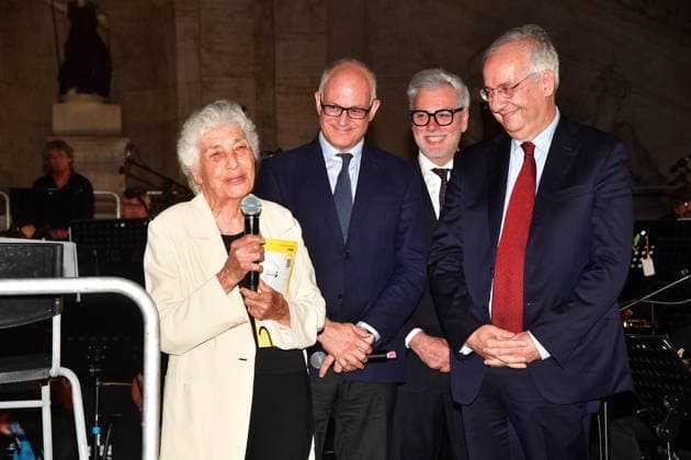 IPA86455784 - Rome, Piazza del Campidoglio: Nicola Piovani’s Tribute Concert to Ennio Morricone. Pictured: Maria Travia, Federico Mollicone, Walter Veltroni, Roberto Gualtieri  Copyright: xVincenzoxLandix xVincenzoxLandix 86455784