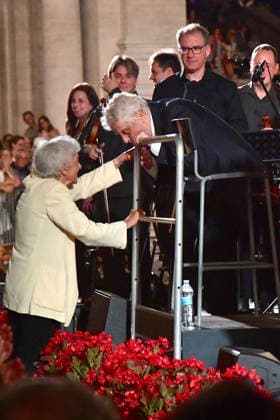 IPA86455808 - Rome, Piazza del Campidoglio: Nicola Piovani’s Tribute Concert to Ennio Morricone. Pictured: Maria Travia and Nicola Piovani  Copyright: xVincenzoxLandix xVincenzoxLandix 86455808