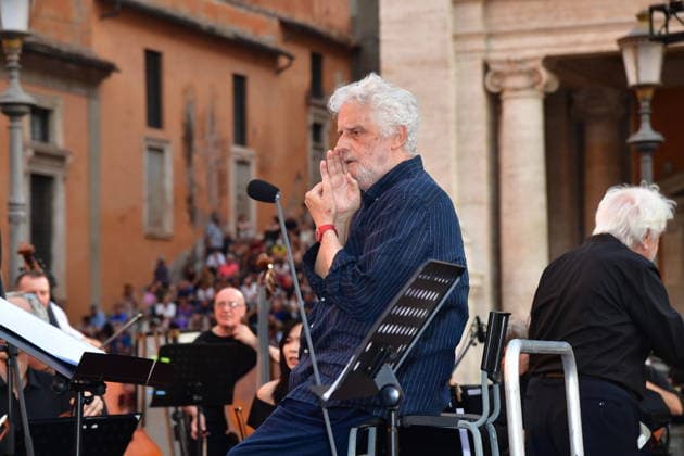 IPA86455632 - Rome, Piazza del Campidoglio: Nicola Piovani’s Tribute Concert to Ennio Morricone. Pictured: Nicola Piovani  Copyright: xVincenzoxLandix xVincenzoxLandix 86455632