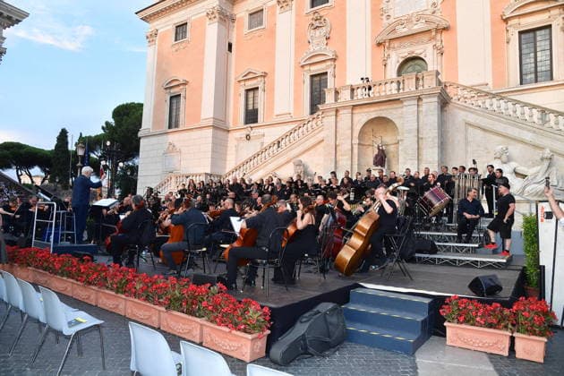 IPA86455649 - Rome, Piazza del Campidoglio: Nicola Piovani’s Tribute Concert to Ennio Morricone. Pictured: Nicola Piovani  Copyright: xVincenzoxLandix xVincenzoxLandix 86455649