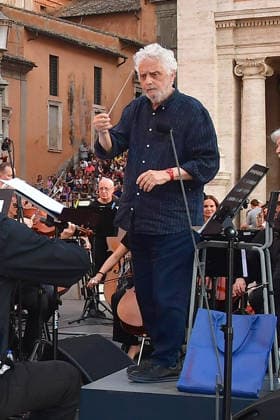 IPA86455640 - Rome, Piazza del Campidoglio: Nicola Piovani’s Tribute Concert to Ennio Morricone. Pictured: Nicola Piovani  Copyright: xVincenzoxLandix xVincenzoxLandix 86455640