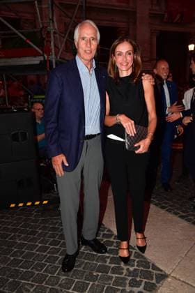 IPA86455750 - Rome, Piazza del Campidoglio: Nicola Piovani’s Tribute Concert to Ennio Morricone. Pictured: Giovanni Malago and Elena Vaccarella  Copyright: xVincenzoxLandix xVincenzoxLandix 86455750