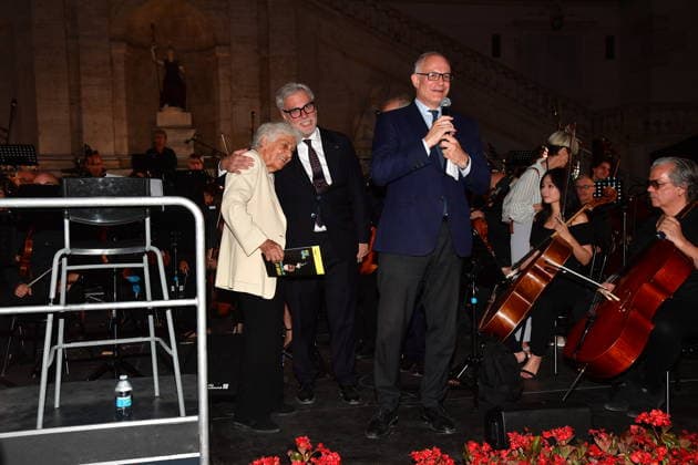 IPA86455775 - Rome, Piazza del Campidoglio: Nicola Piovani’s Tribute Concert to Ennio Morricone. Pictured: Maria Travia, Federico Mollicone, Walter Veltroni, Roberto Gualtieri  Copyright: xVincenzoxLandix xVincenzoxLandix 86455775