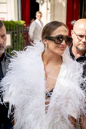 July 6, 2026, Paris, Fra, France: Jennifer Lopez spotted in Paris. Paris France - ZUMAv140 20260706_zip_v140_014 Copyright: xReginaxVoroninax