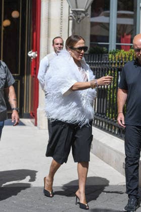 Jennifer Lopez Leaving The Hotel La Reserve - Paris JLO, Jennifer Lopez is seen leaving the Hotel La Reserve as part of Paris Fashion Week in Paris, France on July 7, 2026. Photo by Florian Poitout ABACAPRESS.COM Paris France  Copyright: xPoitoutxFlorian ABACAx