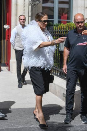 Jennifer Lopez Leaving The Hotel La Reserve - Paris JLO, Jennifer Lopez is seen leaving the Hotel La Reserve as part of Paris Fashion Week in Paris, France on July 7, 2026. Photo by Florian Poitout ABACAPRESS.COM Paris France  Copyright: xPoitoutxFlorian ABACAx