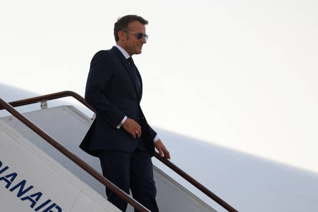 President Macron Arrives For A State Visit To Damascus France s President Emmanuel Macron disembarks from his plane upon arrival at the Damascus International Airport for a state visit, in Damascus on July 6, 2026. French President Emmanuel Macron arrived in Damascus on July 6, 2026 for the first visit by a Western European head of state since Syria s new authorities took power in 2024, an AFP journalist said. Macron, who will depart on July 7, 2026, will advocate for a free, pluralist Syria that respects each of its components and plays a role in moderating Middle East tensions, the French presidency told journalists ahead of his arrival. Photo by Ludovic Marin Pool ABACAPRESS.COM Damascus Syria  Copyright: xMarinxLudovic Pool ABACAx
