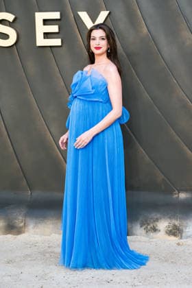 Pregnant Anne Hathaway At The Odyssey Film Premiere - London Pregnant Anne Hathaway attends the world premiere of The Odyssey during the film s London premiere in London, UK on July 6, 2026. Photo by LounisPhotography ABACAPRESS.COM London United Kingdom  Copyright: xLounisPhotography ABACAx