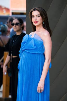 Pregnant Anne Hathaway At The Odyssey Film Premiere - London Pregnant Anne Hathaway attends the world premiere of The Odyssey during the film s London premiere in London, UK on July 6, 2026. Photo by LounisPhotography ABACAPRESS.COM London United Kingdom  Copyright: xLounisPhotography ABACAx