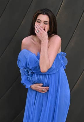Pregnant Anne Hathaway At The Odyssey Film Premiere - London Pregnant Anne Hathaway attends the world premiere of The Odyssey during the film s London premiere in London, UK on July 6, 2026. Photo by Stuart Hardy ABACAPRESS.COM London London United Kingdom  Copyright: xStuartxHardy ABACAPRESS.COMx