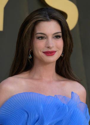 Pregnant Anne Hathaway At The Odyssey Film Premiere - London Pregnant Anne Hathaway attends the world premiere of The Odyssey during the film s London premiere in London, UK on July 6, 2026. Photo by Stuart Hardy ABACAPRESS.COM London London United Kingdom  Copyright: xStuartxHardy ABACAPRESS.COMx