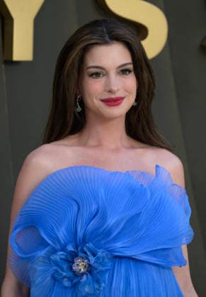 Pregnant Anne Hathaway At The Odyssey Film Premiere - London Pregnant Anne Hathaway attends the world premiere of The Odyssey during the film s London premiere in London, UK on July 6, 2026. Photo by Stuart Hardy ABACAPRESS.COM London London United Kingdom  Copyright: xStuartxHardy ABACAPRESS.COMx