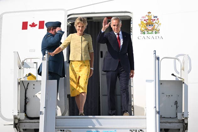 NATO Heads of State and Government Summit in Ankara ANKARA, TURKIYE - JULY 07: Canadian Prime Minister Mark Carney (R) and his wife, Diana Fox Carney (L), arrive at Ankara Airport to attend the 36th NATO Heads of State and Government Summit in Ankara, Turkiye, on July 07, 2026. Muhammed Abdullah Kurtar Anadolu Ankara Turkey. Editorial use only. Please get in touch for any other usage.  Copyright: x2026xAnadoluxMuhammedxAbdullahxKurtarx