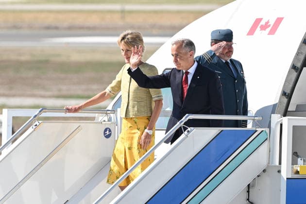 NATO Heads of State and Government Summit in Ankara ANKARA, TURKIYE - JULY 07: Canadian Prime Minister Mark Carney and his wife, Diana Fox Carney, arrive at Ankara Airport to attend the 36th NATO Heads of State and Government Summit in Ankara, Turkiye, on July 07, 2026. Abdullah Guclu Anadolu Ankara Turkey. Editorial use only. Please get in touch for any other usage.  Copyright: x2026xAnadoluxAbdullahxGuclux