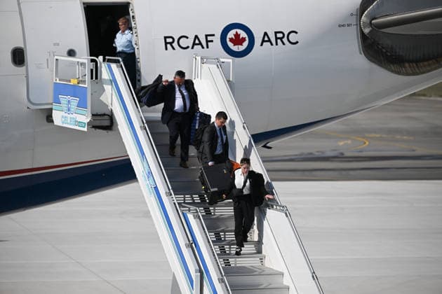 NATO Heads of State and Government Summit in Ankara ANKARA, TURKIYE - JULY 07: Canadian Prime Minister Mark Carney and his wife, Diana Fox Carney, arrive at Ankara Airport to attend the 36th NATO Heads of State and Government Summit in Ankara, Turkiye, on July 07, 2026. Abdullah Guclu Anadolu Ankara Turkey. Editorial use only. Please get in touch for any other usage.  Copyright: x2026xAnadoluxAbdullahxGuclux