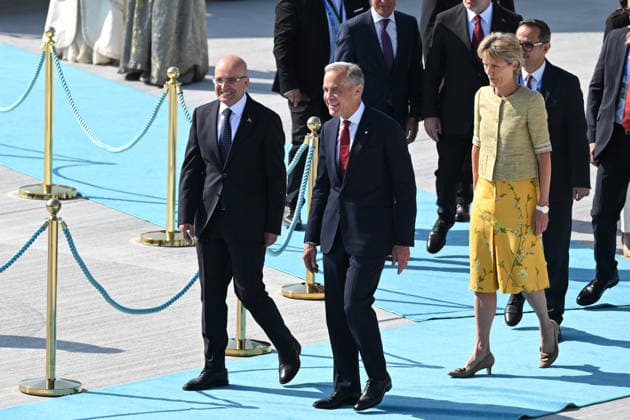 NATO Heads of State and Government Summit in Ankara ANKARA, TURKIYE - JULY 07: Canadian Prime Minister Mark Carney and his wife, Diana Fox Carney, arrive at Ankara Airport to attend the 36th NATO Heads of State and Government Summit in Ankara, Turkiye, on July 07, 2026. Abdullah Guclu Anadolu Ankara Turkey. Editorial use only. Please get in touch for any other usage.  Copyright: x2026xAnadoluxAbdullahxGuclux