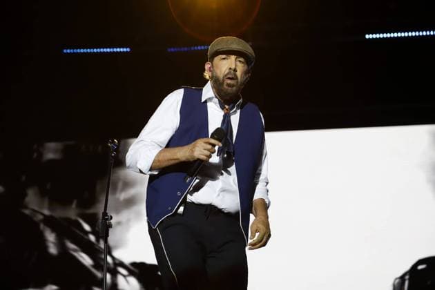 Juan Luis Guerra in concert during the Iconica Santa Lucia Sevilla Fest in Plaza de Espana, Seville, Spain. July 5, 2026 Concierto de Juan Luis Guerra durante el Iconica Santa Lucia Sevilla Fest en la Plaza de Espala de Sevilla, Espana. 5 de Julio de 2026 66 LS Cordon press Cordon Press 