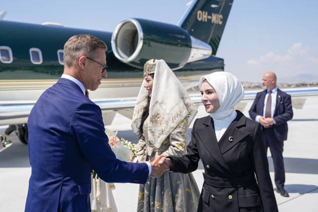 NATO Heads of State and Government Summit in Ankara ANKARA, TURKIYE – JULY 07: President of Finland Alexander Stubb (L) is welcomed by Turkish Minister of Family and Social Services Mahinur Ozdemir Goktas (R) upon his arrival at Ankara Airport ahead of the 36th NATO Heads of State and Government Summit in Ankara, Turkiye, on July 7, 2026. Osmancan Gurdogan Anadolu Ankara Turkey. Editorial use only. Please get in touch for any other usage.  Copyright: x2026xAnadoluxOsmancanxGurdoganx