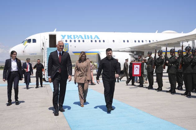 NATO Heads of State and Government Summit in Ankara ANKARA, TURKIYE - JULY 7: Ukrainian President Volodymyr Zelenskyy is welcomed by the Turkish Minister of Culture and Tourism Mehmet Nuri Ersoy at Esenboga Airport ahead of the 36th NATO Heads of State and Government Summit and is welcomed by in Ankara, Turkiye, on July 7, 2026. Metin Aktas Anadolu Ankara Turkey. Editorial use only. Please get in touch for any other usage.  Copyright: x2026xAnadoluxMetinxAktasx