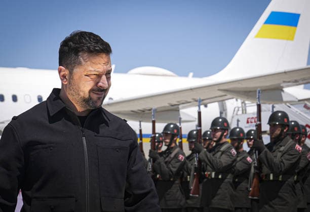 NATO Heads of State and Government Summit in Ankara ANKARA, TURKIYE - JULY 7: Ukrainian President Volodymyr Zelenskyy arrives at Esenboga Airport ahead of the 36th NATO Heads of State and Government Summit in Ankara, Turkiye, on July 7, 2026. Metin Aktas Anadolu Ankara Turkey. Editorial use only. Please get in touch for any other usage.  Copyright: x2026xAnadoluxMetinxAktasx