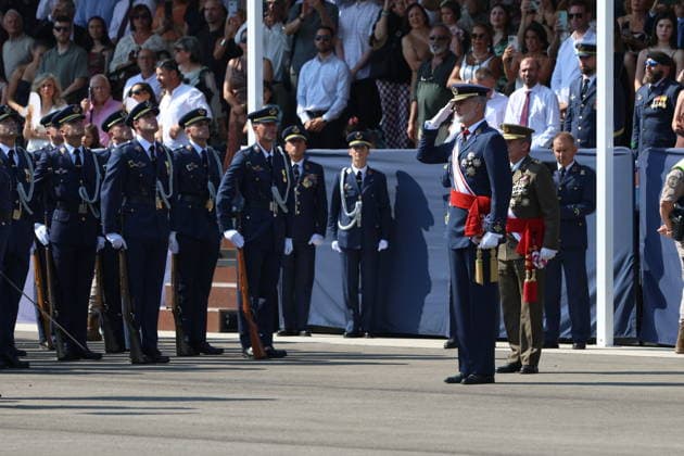 The King Presents the Royal Commissions at the Basic Air and Space Academy King Felipe VI during the presentation of the Royal Commissions to the new sergeants of the Air and Space Force, at the Air and Space Basic Academy (ABA), on July 7, 2026, in León, Castile and León, Spain. The mission of the Air and Space Basic Academy (ABA) is to educate its cadets in the constitutional principles and the nature of the Armed Forces, as well as to provide them with professional training and equip them to continually adapt their knowledge to advances in science and technology in order to fulfill the objectives assigned to the Air and Space Force. JULY 7, 2026 Spain  Copyright: xFernandoxOterox 7650928
