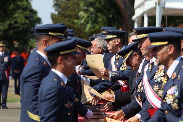 The King Presents the Royal Commissions at the Basic Air and Space Academy King Felipe VI during the presentation of the Royal Commissions to the new sergeants of the Air and Space Force, at the Air and Space Basic Academy (ABA), on July 7, 2026, in León, Castile and León, Spain. The mission of the Air and Space Basic Academy (ABA) is to educate its cadets in the constitutional principles and the nature of the Armed Forces, as well as to provide them with professional training and equip them to continually adapt their knowledge to advances in science and technology in order to fulfill the objectives assigned to the Air and Space Force. JULY 7, 2026, Spain  Copyright: xFernandoxOterox 7650932