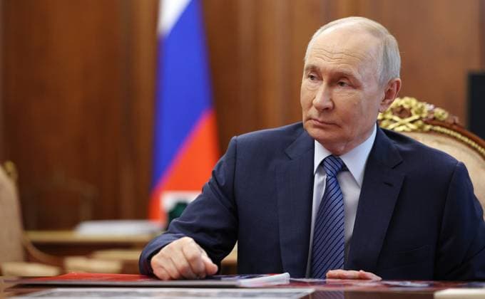 Putin receives Tula governor for regional development meeting in Moscow Russian President Vladimir Putin listens to a report from Tula Region Governor Dmitry Milyayev on social and economic developments in the region during a meeting at the Kremlin in Moscow on July 6, 2026. Russian authorities continue to focus on supporting regional economies amid slowing economic growth. Photo by Russian President official apaimages Russia Russia Russian Federation 070726_Russia_RPO_00(1) Copyright: xapaimagesxRussianxPresidentxxofficialx xapaimagesx