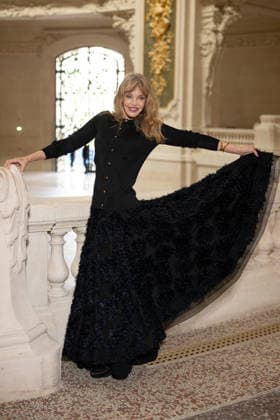 PFW - Chanel Photocall Arielle Dombasle attending the Chanel Haute Couture Fall Winter 2026 2027 show as part of Paris Fashion Week in Paris, France on July 07, 2026. Photo by Laurent Zabulon ABACAPRESS.COM Paris  Copyright: xZabulonxLaurent ABACAx
