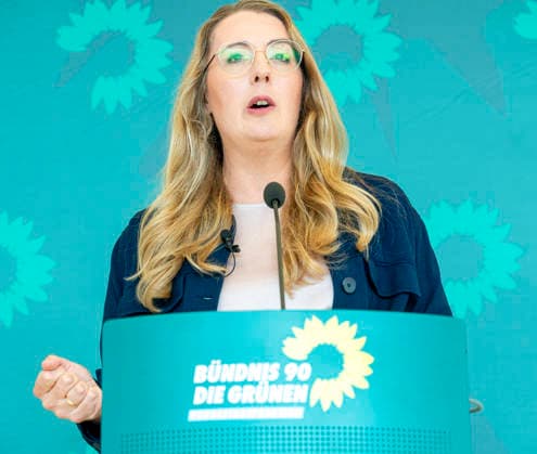 Katharina Dröge EUR, Deutschland, Berlin, 07.07.2026: Pressestatement von Katharina Dröge Vorsitzende der Bundestagsfraktion B90 Die Grünen vor der Fraktionssitzung im Deutschen Bundestag. *** Katharina Dröge EUR, Germany, Berlin, July 7, 2026 Press statement by Katharina Dröge, Chair of the B90 The Greens parliamentary group in the German Bundestag, prior to the parliamentary group meeting in the German Bundestag