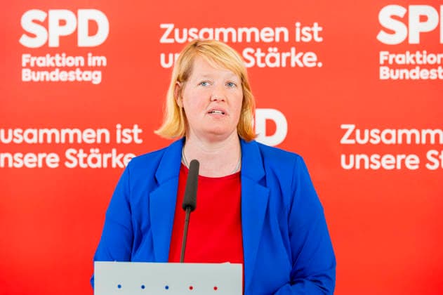Wiebke Esdar EUR, Deutschland, Berlin: 07.07.2026: Pressestatement vor der Fraktionssitzung mit Wiebke Esdar (SPD) -Haushaltsexpertin der SPD. *** Wiebke Esdar, EUR, Germany, Berlin, July 7, 2026 Press statement ahead of the caucus meeting with Wiebke Esdar, SPD budget expert