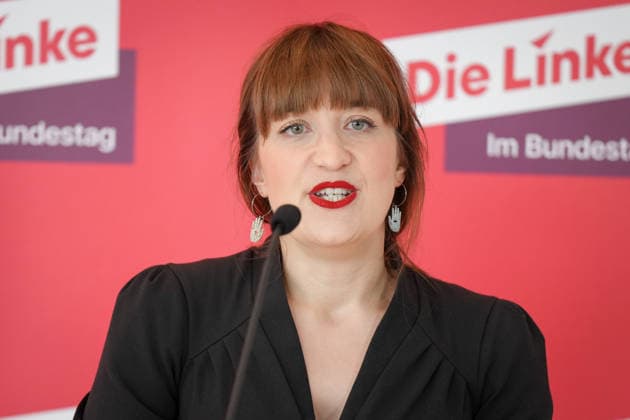 Pressekonferenz der LINKE vor der Fraktionssitzung im Bundestag Heidi Reichinnek im Portrait bei der Pressekonferenz im Vorfeld der Fraktionssitzung im Bundestag, Berlin, 07.07.2026 Berlin Berlin Deutschland *** Press conference held by The Left ahead of the parliamentary group meeting in the Bundestag: A portrait of Heidi Reichinnek at the press conference held ahead of the parliamentary group meeting in the Bundestag, Berlin, July 7, 2026, Berlin, Berlin, Germany