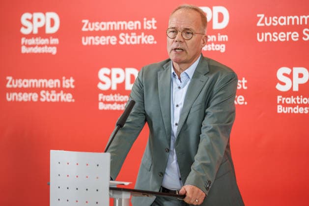 Statement SPD Matthias Miersch SPD Vorsitzender, bei einem Statement SPD am 07.07.26 in Berlin. Berlin Berlin Deutschland Reichstag *** Statement by Matthias Miersch, SPD Chairman, during an SPD press conference on July 7, 2026, in Berlin, Berlin, Berlin, Germany, at the Reichstag