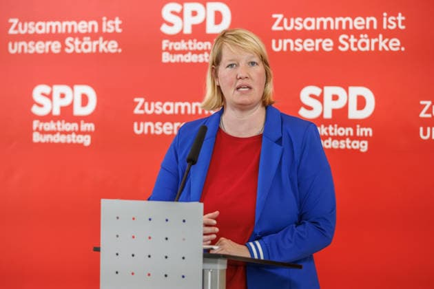 Statement SPD Stellvertretende SPD-Fraktionsvorsitzende Wiebke Esdar bei einem Statement SPD am 07.07.26 in Berlin. Berlin Berlin Deutschland Reichstag *** Statement by SPD Deputy Parliamentary Group Chair Wiebke Esdar during an SPD press conference on July 7, 2026, in Berlin, Berlin, Berlin, Germany, at the Reichstag