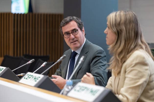 CEPYME General Assembly in Madrid: CEPYME President Ángela de Miguel, and CEOE President Antonio Garamendi, during the General Assembly of the Spanish Confederation of Small and Medium-Sized Enterprises (CEPYME) on July 7, 2026, in Madrid, Spain. This corporate meeting brings together industry leaders to establish strategic priorities in response to fiscal challenges, social dialogue, and the competitiveness of SMEs. JULY 7, 2026 Jesús Hellí Madrid, Spain  Copyright: xJesusxHellinx 7651600