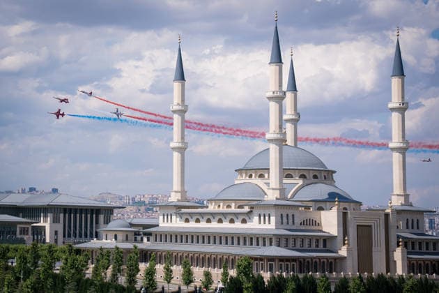 Turkish President Recep Tayyip Erdogan welcomes US President Donald Trump in Ankara ANKARA, TURKIYE - JULY 07: Turkish Stars, the aerobatic demonstration team of the Turkish Air Force, conduct a salute flight in the skies over the Turkish Presidential Complex where Turkish President Recep Tayyip Erdogan welcomes U.S. President Donald Trump, who arrived in Turkiye for an official visit ahead of the 36th NATO Summit of Heads of State and Government, in Ankara, Turkiye, on July 07, 2026. Ahmet Serdar Eser Anadolu Ankara Turkey. Editorial use only. Please get in touch for any other usage.  Copyright: x2026xAnadoluxAhmetxSerdarxEserx