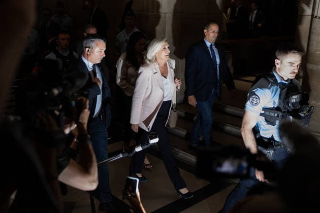 Paris, France, July 7, 2026 - President of Rassemblement National parliamentary group Marine Le Pen leaves after the verdict in the appeal trial of RN former or actual members on charges of embezzlement of European public funds in a case of alleged European Parliament fake jobs at Paris Court of Appeal. An appeals court on July 7, 2026, handed France s far right chief Marine Le Pen a one year term with an ankle tag over a fake jobs scam in the European parliament, casting doubt on whether she will run for president next April. The court also prevented her from running for office for 15 months, a ban expected to have expired this year.  Copyright: xAlexisxSciardx