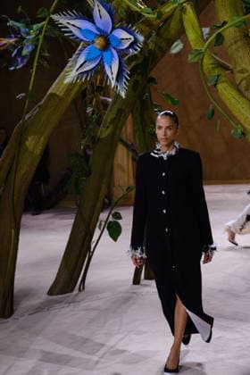 Noémie Lenoir: Second Chanel Haute Couture Fall Winter 2026–2027 Collection Fashion Show during Paris Fashion Week, on July 7, 2026 Chanel Haute Couture Fall Winter 2026–2027 Collection Fashion Show, during Paris Fashion Week, on July 7, 2026, Paris, France  Copyright: xPaulinexMoureyx xBestimagexPaulinexMoureyx xBestimagex