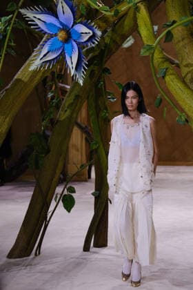 Second Chanel Haute Couture Fall Winter 2026–2027 Collection Fashion Show during Paris Fashion Week, on July 7, 2026 Chanel Haute Couture Fall Winter 2026–2027 Collection Fashion Show, during Paris Fashion Week, on July 7, 2026, in Paris, France  Copyright: xPaulinexMoureyx xBestimagexPaulinexMoureyx xBestimagex
