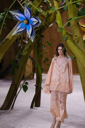 Second Chanel Haute Couture Fall Winter 2026–2027 Collection Fashion Show during Paris Fashion Week, on July 7, 2026 Chanel Haute Couture Fall Winter 2026–2027 Collection Fashion Show, during Paris Fashion Week, on July 7, 2026, in Paris, France  Copyright: xPaulinexMoureyx xBestimagexPaulinexMoureyx xBestimagex