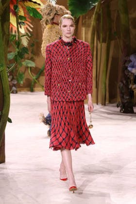 PFW Haute Couture Chanel Runway JD A model walks the runway at the Chanel show during Haute Couture Fashion Week in Paris, France, on 7 July 2026. Photo by Jerome Dominé ABACAPRESS.COM Paris France  Copyright: xDominexJerome ABACAx