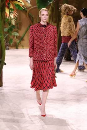 PFW Haute Couture Chanel Runway JD A model walks the runway at the Chanel show during Haute Couture Fashion Week in Paris, France, on 7 July 2026. Photo by Jerome Dominé ABACAPRESS.COM Paris France  Copyright: xDominexJerome ABACAx