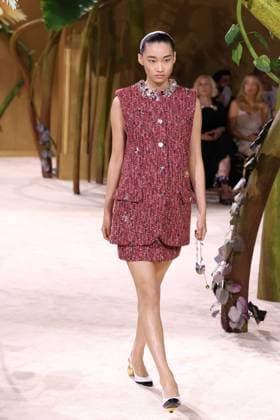 PFW Haute Couture Chanel Runway JD A model walks the runway at the Chanel show during Haute Couture Fashion Week in Paris, France, on 7 July 2026. Photo by Jerome Dominé ABACAPRESS.COM Paris France  Copyright: xDominexJerome ABACAx