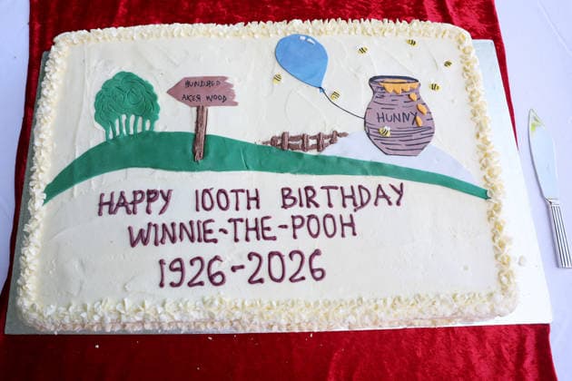 Queen Camilla Commemorates 100 Years Of Winnie The Pooh in Hartfield, UK, 07 July 2026 HARTFIELD, ENGLAND - JULY 07: A cake to commemorate 100 Years of Winnie-the-Pooh at Ashdown Forest on July 07, 2026 in Hartfield, England. Ashdown Forest was the inspiration for the Hundred Acre Wood in A.A. Milne s classic Winnie-the-Pooh children s books. The Queen visited the forest in her role as patron of the Royal Literary Fund., Credit:Chris Jackson PA ROTA - B68 Avalon Hartfield, United Kingdom  Copyright: xChrisxJacksonx xPAxROTAx-xB68x xAvalonx 1115017862