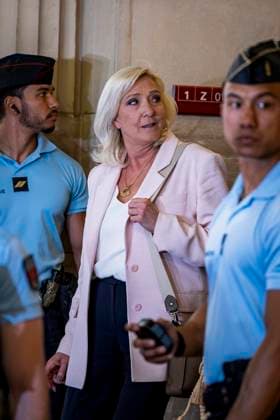 Marine Le Pen, president of the National Rally, leaves the Paris Court of Appeals, France, on July 7, 2026, following the verdict in the appeal trial of former and current RN members accused of embezzling European public funds in a case involving the creation of fictitious jobs at the European Parliament. The Court of Appeals sentenced Marine Le Pen, leader of France’s far right, to one year of house arrest with an electronic ankle monitor in connection with this case, thereby jeopardizing her presidential candidacy next April. She was also barred from running for office for 15 months, a ban that was set to expire this year. Vincenzo Armone Bestimage President of the Rassemblement National parliamentary group Marine Le Pen leaves after the  Copyright: xVincenzoxArnonex xBestimagexVincenzoxArnonex xBestimagex