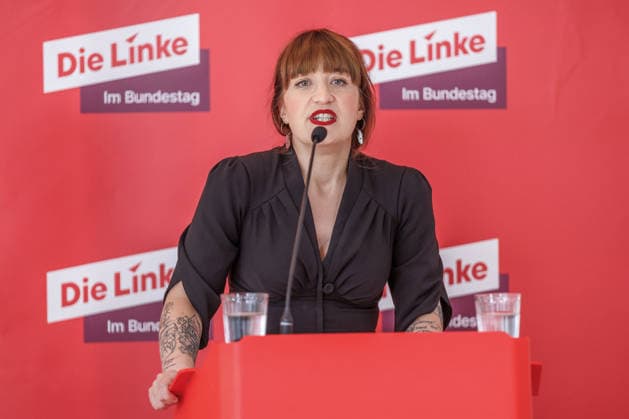Statement Die Linke Heidi Reichinnek (Die Linke) bei einem Statement am 07.07.26 in Berlin. Berlin Berlin Deutschland Reichstag *** Statement by Heidi Reichinnek of Die Linke, Die Linke, during a statement on July 7, 2026, in Berlin, Berlin, Berlin, Germany, Reichstag