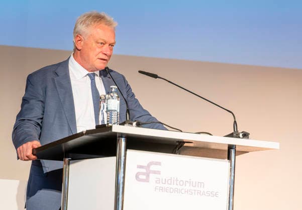 Alois Rainer EUR, Deutschland, Berlin, 07.07.2026: Alois Rainer (CSU) Bundesminister für Landwirtschaft, Ernährung und Heimat hält eine Keynote auf der Veranstaltung Regional-Star 2026 der Lebensmittel Praxis. Mit Teilnehmern der Agrarwirtschaft, und dem Handel . *** Alois Rainer EUR, Germany, Berlin, July 7, 2026 Alois Rainer, CSU Federal Minister of Agriculture, Food, and Home Affairs, delivers a keynote address at the Regional Star 2026 event organized by Lebensmittel Praxis, attended by representatives from the agricultural sector and the retail industry