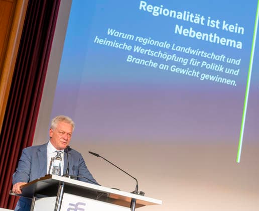 Alois Rainer EUR, Deutschland, Berlin, 07.07.2026: Alois Rainer (CSU) Bundesminister für Landwirtschaft, Ernährung und Heimat hält eine Keynote auf der Veranstaltung Regional-Star 2026 der Lebensmittel Praxis. Mit Teilnehmern der Agrarwirtschaft, und dem Handel . *** Alois Rainer EUR, Germany, Berlin, July 7, 2026 Alois Rainer, CSU Federal Minister of Agriculture, Food, and Home Affairs, delivers a keynote address at the Regional Star 2026 event organized by Lebensmittel Praxis, attended by representatives from the agricultural sector and the retail industry