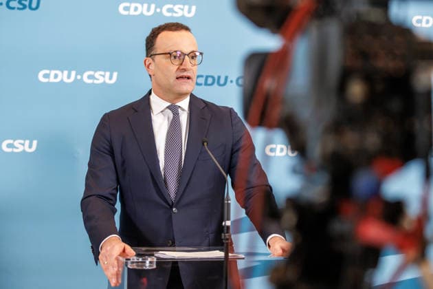 Statement vor den Fraktionssitzung der CDU CSU Jens Spahn (CDU) spricht während eines Statement vor den Fraktionssitzungen am 07.07.2026 in Berlin. Berlin Berlin Deutschland Reichstag *** Statement before the CDU CSU parliamentary group meeting: Jens Spahn of the CDU speaks during a statement before the parliamentary group meetings on July 7, 2026, in Berlin, Berlin, Berlin, Germany, at the Reichstag