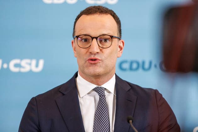 Statement vor den Fraktionssitzung der CDU CSU Jens Spahn (CDU) spricht während eines Statement vor den Fraktionssitzungen am 07.07.2026 in Berlin. Berlin Berlin Deutschland Reichstag *** Statement before the CDU CSU parliamentary group meeting: Jens Spahn of the CDU speaks during a statement before the parliamentary group meetings on July 7, 2026, in Berlin, Berlin, Berlin, Germany, at the Reichstag