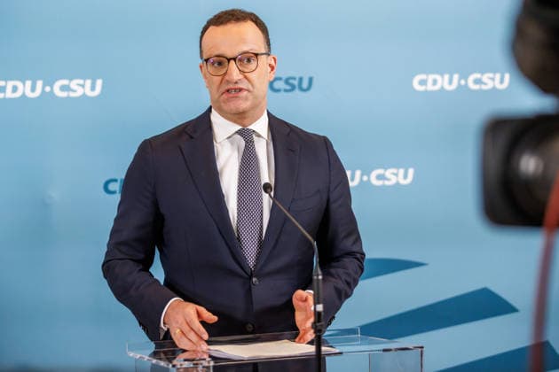 Statement vor den Fraktionssitzung der CDU CSU Jens Spahn (CDU) spricht während eines Statement vor den Fraktionssitzungen am 07.07.2026 in Berlin. Berlin Berlin Deutschland Reichstag *** Statement before the CDU CSU caucus meeting: Jens Spahn of the CDU speaks during a statement before the caucus meetings on July 7, 2026, in Berlin, Berlin, Berlin, Germany, at the Reichstag